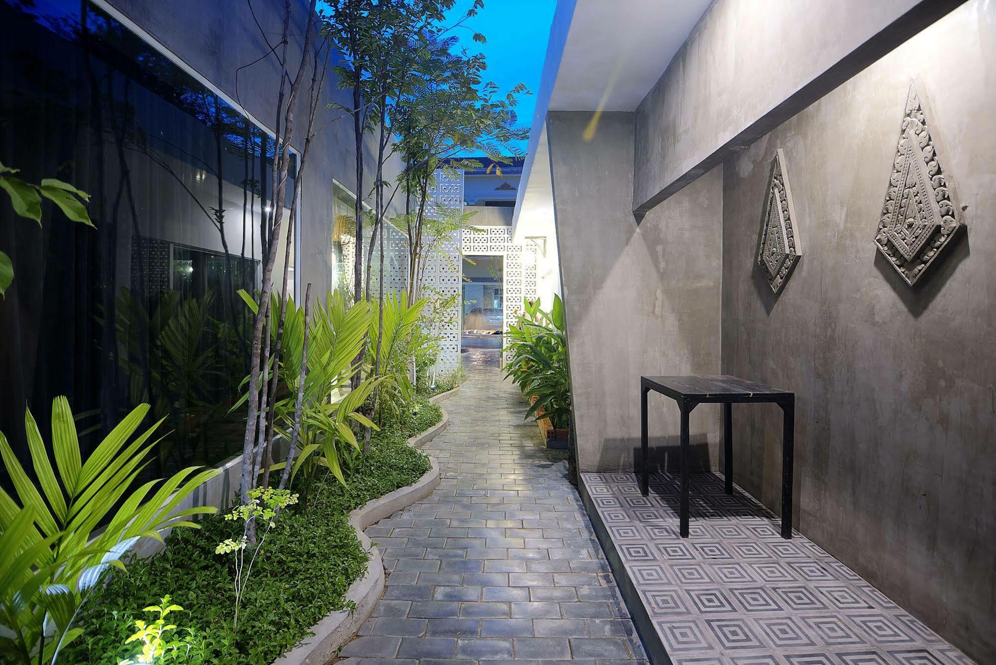 Fancy Boutique Villa Hotel Siem Reap Exterior foto
