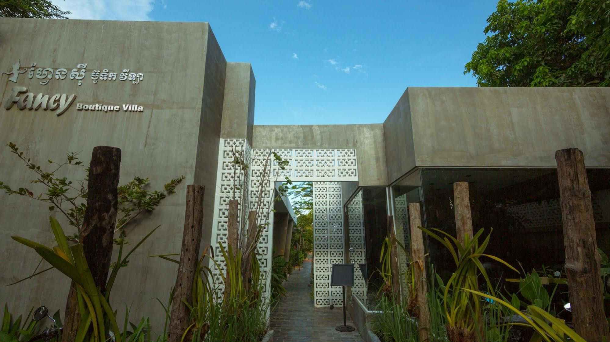 Fancy Boutique Villa Hotel Siem Reap Exterior foto