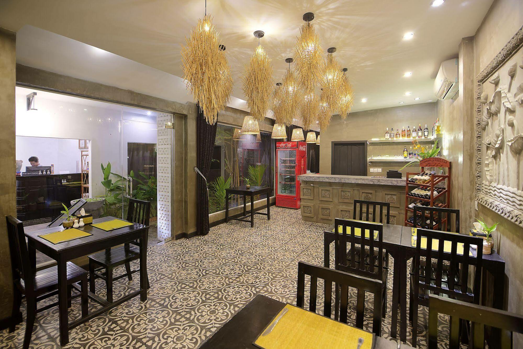 Fancy Boutique Villa Hotel Siem Reap Exterior foto